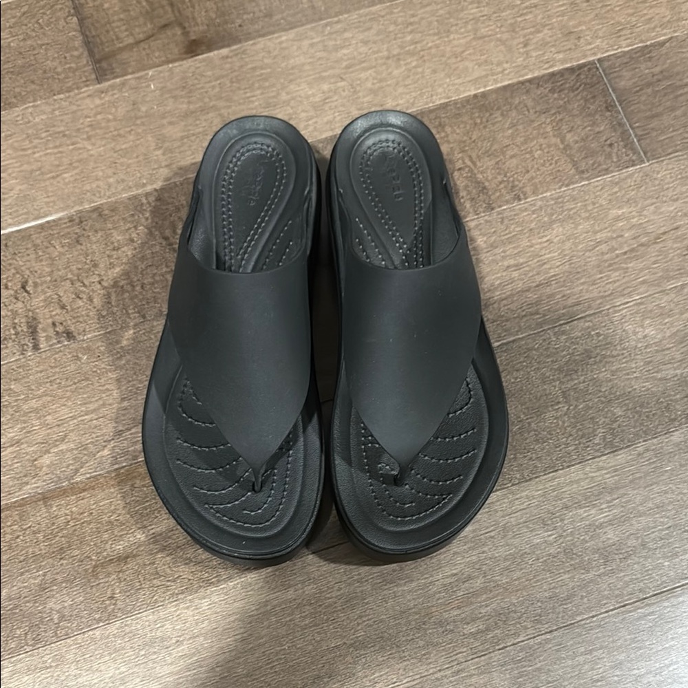 Black platform Sandals